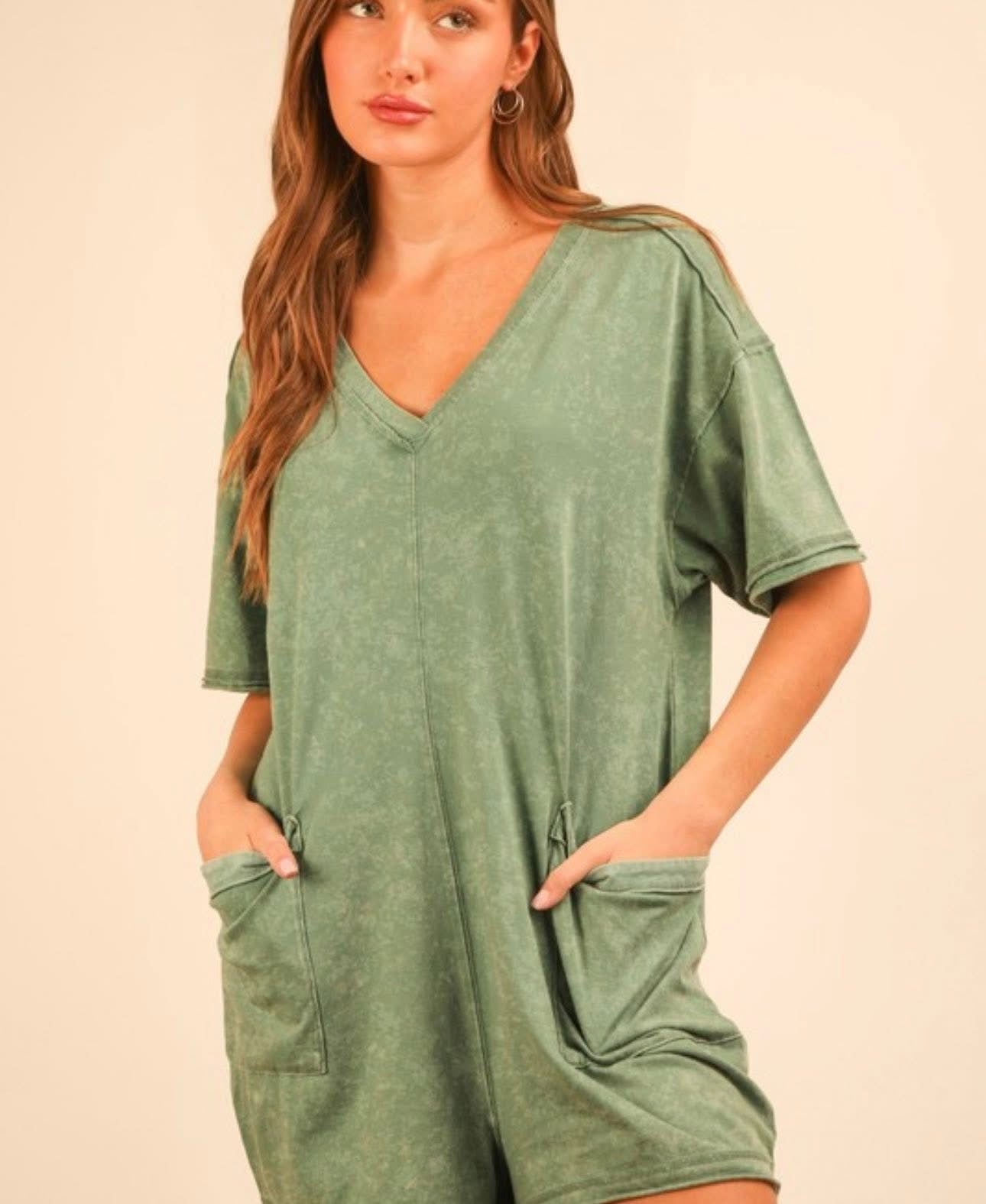 OVERSIZED T-SHIRT ROMPERS