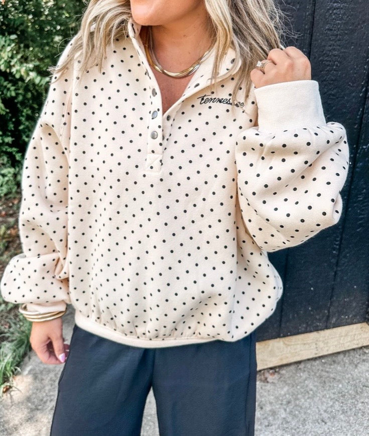 EMBROIDERED POLKA PULLOVER